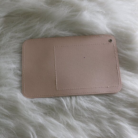 Resident Evil Zombie Vaccination Card Holder - Cream Color - NWT - Picture 2 of 5